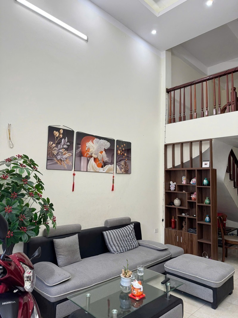 Cần bán 46,6m2 nhà 5 tầng, ô tô tránh ngõ 68/79 Nguyễn Văn Linh. Đón đầu quy hoạch lô góc đường 13m 3
