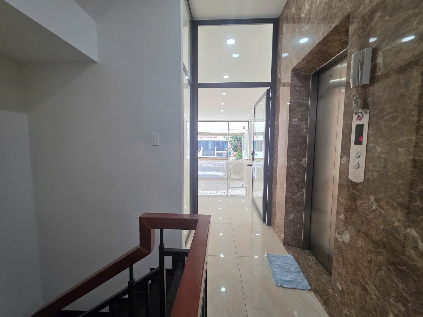 Cho thuê Nhà mặt tiền Phường Bình Trưng Đông, Quận 2, Diện tích 100m², Giá 65 Triệu/tháng 2