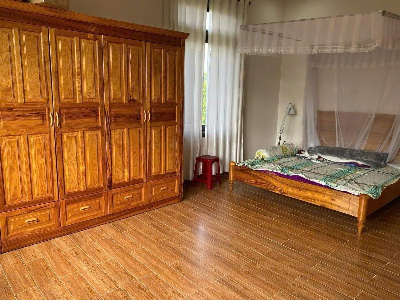 Cho thuê Villa sân vườn sân đậu ô tô đường Nguyễn An Ninh phường 6 Đà Lạt giá 25 triệu 5