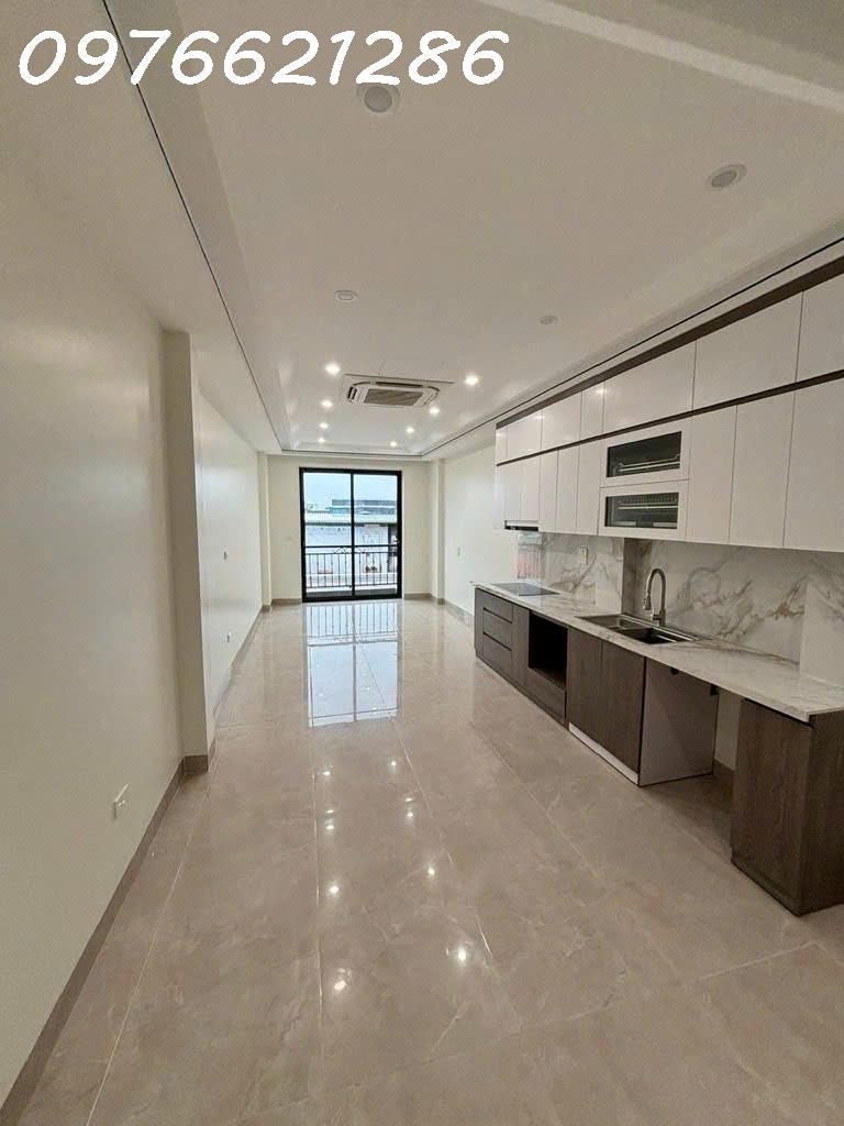 BÁN NHÀ THƯỢNG THANH – 6 TẦNG THANG MÁY – Ô TÔ 7 CHỖ VÀO NHÀ – GARA RỘNG – GIÁ 11 TỶ