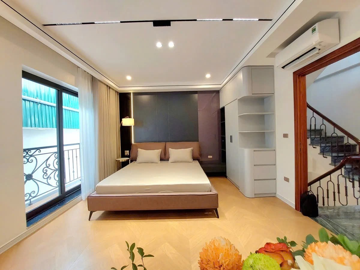 HIẾM - NGÕ NÔNG - NHÀ 6 TẦNG THANG MÁY ÊM RU - NHÀ Ở LUÔN- - TRUNG TÂM QUẬN - TIỆN ÍCH 3