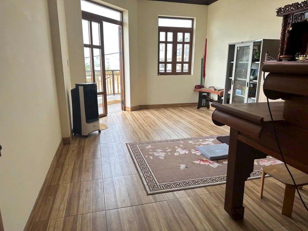 Cần bán Nhà mặt tiền Phường Phước Long B, Quận 9, Diện tích 74m², Giá 15.5 Tỷ 5