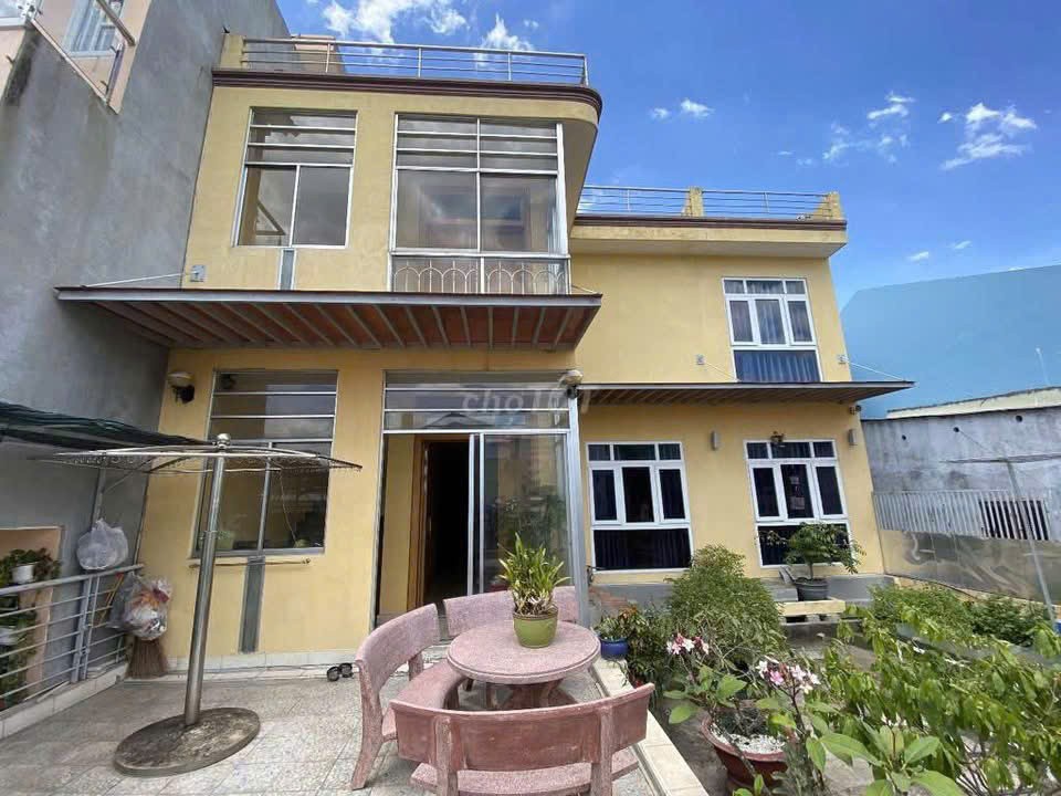 Cần bán Nhà mặt tiền Phường Phước Long B, Quận 9, Diện tích 263m², Giá 018 Tỷ 5