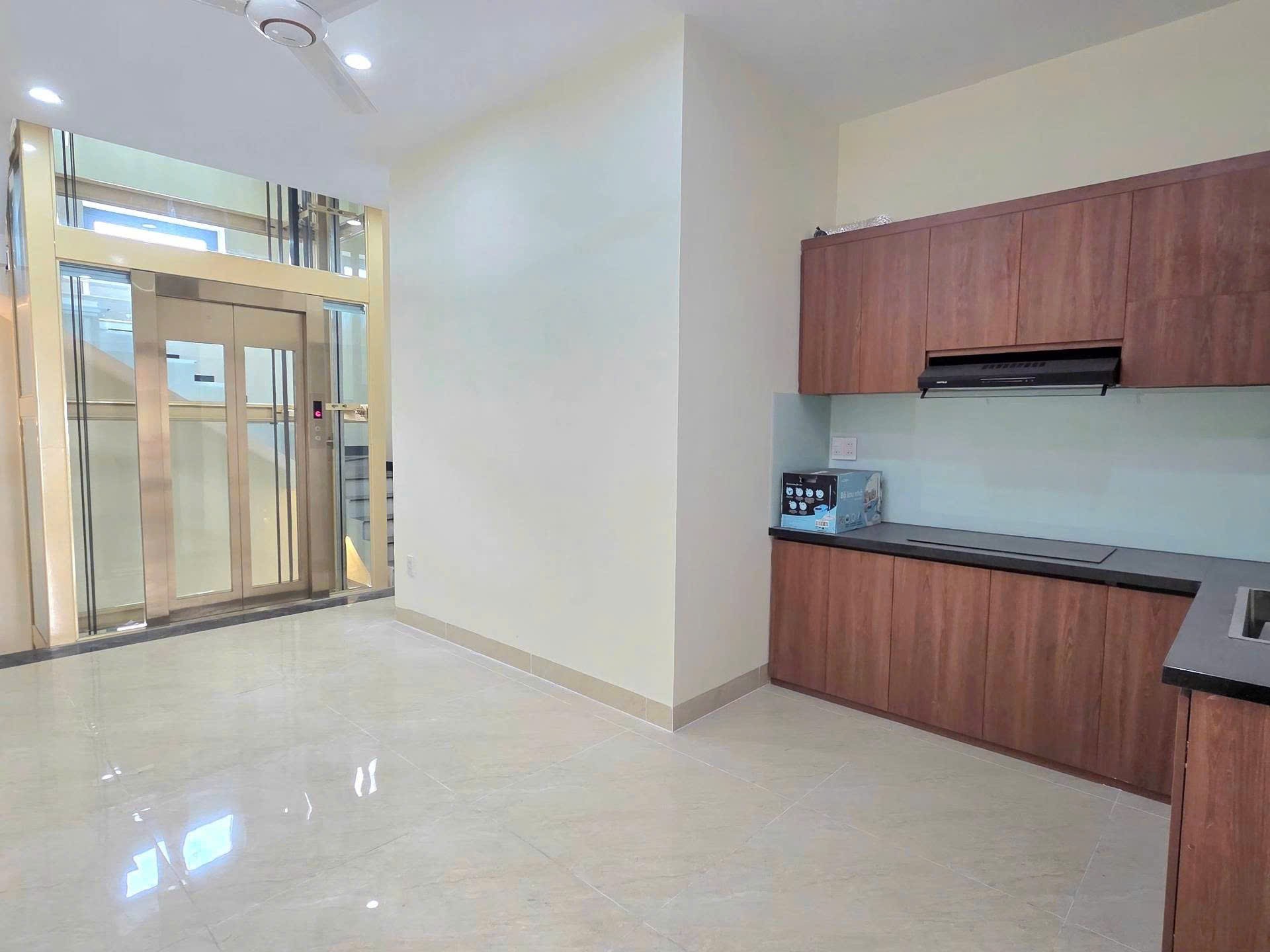CHỦ BÁN GẤP - NHÀ MẶT TIỀN 5 LẦU ĐƯỜNG SỐ SẦM UẤT NHẤT LINH TÂY - THỦ ĐỨC 5