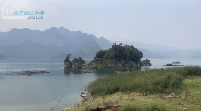 Cần bán Đất Xã Tiền Phong, Đà Bắc, Diện tích 9500m², Giá Thương lượng