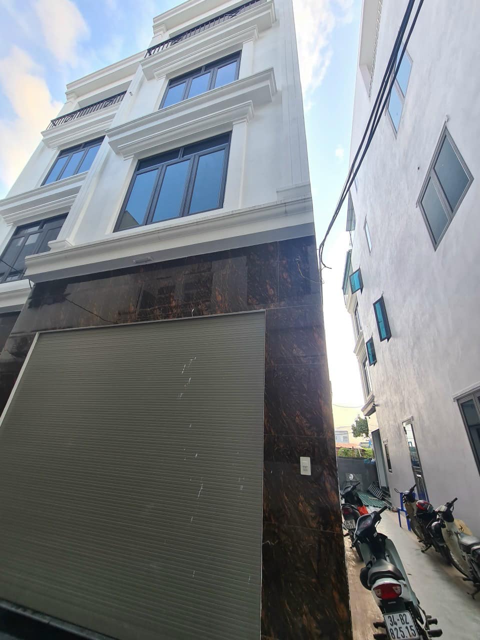 Bán nhà 4 tầng ngõ phố Cựu Khê, ph Bình Hàn, TP HD, 47m2, mt 5m, lô góc, giá tốt
