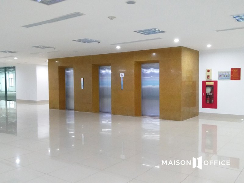 Cho thuê văn phòng chuyên nghiệp, giá thuê ổn định tại tòa Comatce, q. Thanh Xuân, DT 170m2, 250m2 2