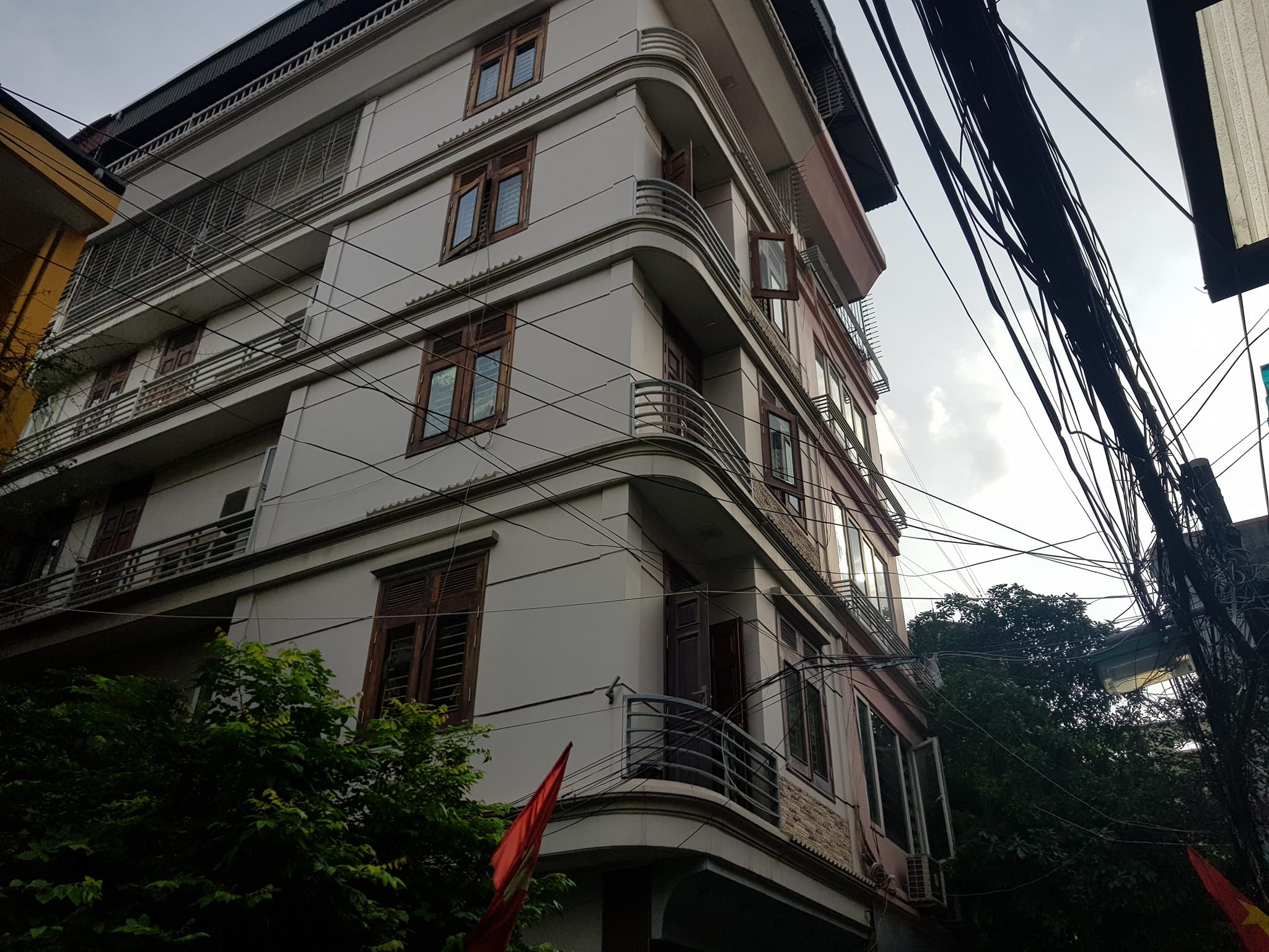 Cần bán Biệt thự đường Phùng Chí Kiên, Phường Nghĩa Đô, Diện tích 47m², Giá 013 Tỷ 13