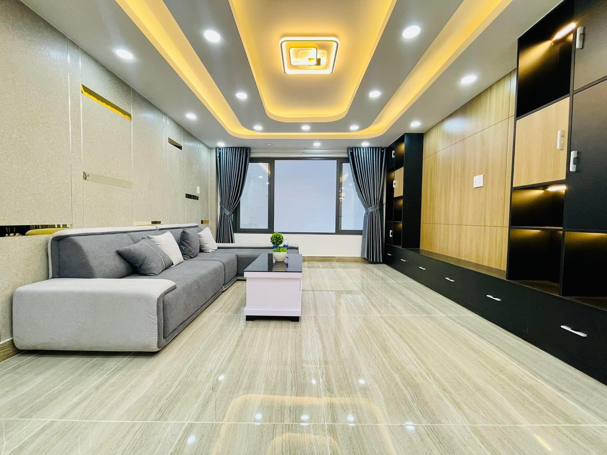 VÀO Ở NGAY! Bán Nhà Lê Văn Sỹ, Quận 3, 48m2 (4x12x5 tầng), Chỉ 7.5 Tỷ 2