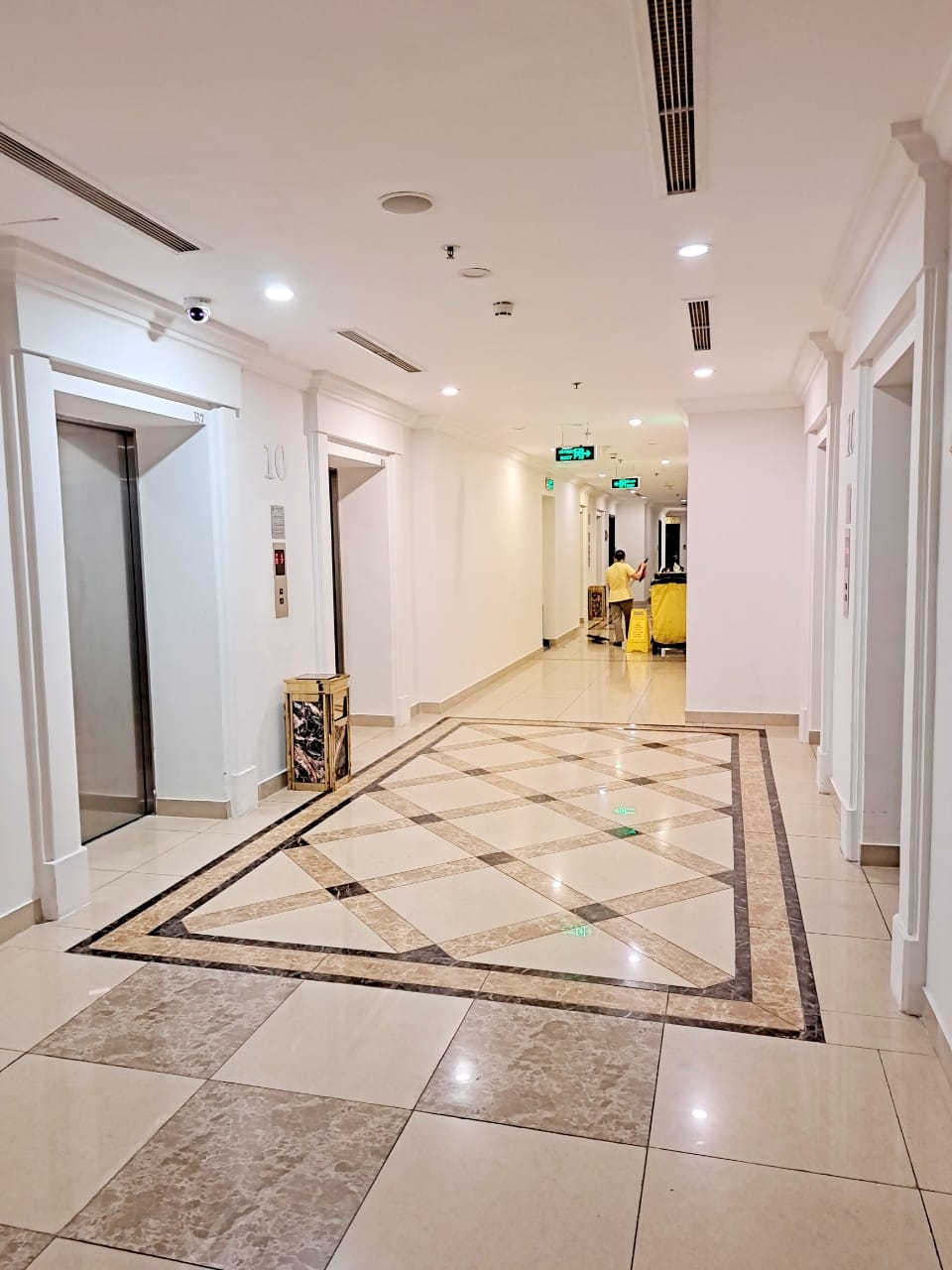 Bán Gấp Căn Hộ Chung Cư ROYAL CITY 72A Nguyễn Trãi 112m2x T10 , 2 Phòng Ngủ Full Nội Thất Khu Vực Thượng Lưu , View Đẹp 9