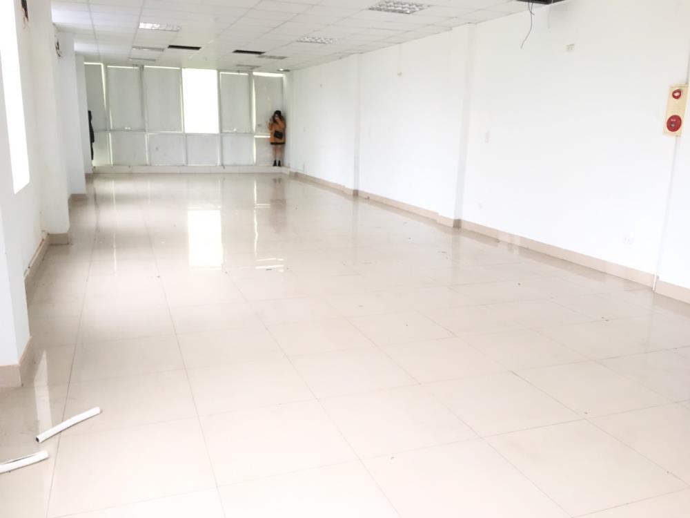 Cho thuê văn phòng chuyên nghiệp, giá thuê ổn định tại tòa Comatce, q. Thanh Xuân, DT 170m2, 250m2 4