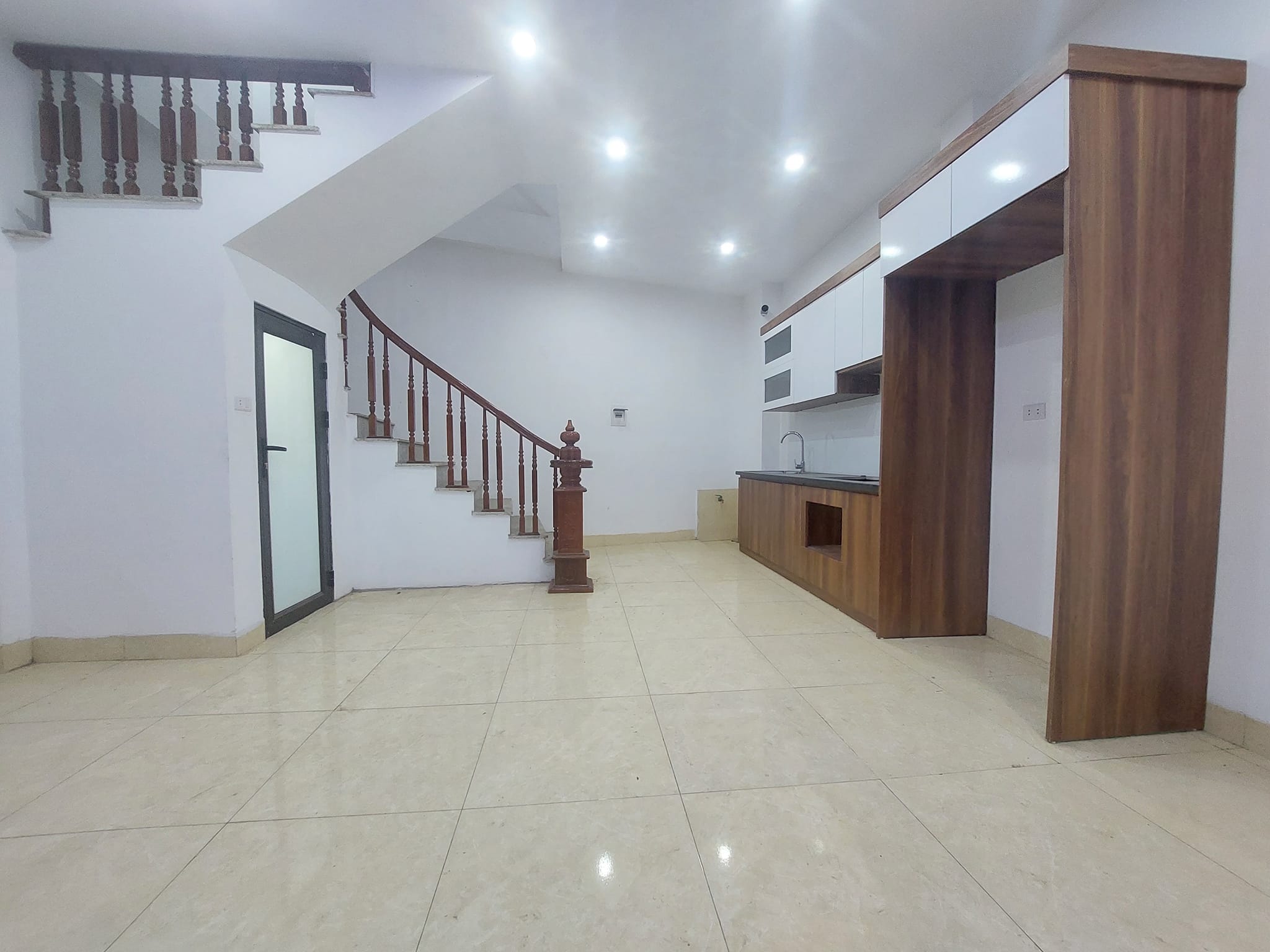 BÁN NHÀ MỄ TRÌ- TỪ LIÊM 36M2x5TẦNG- CÁCH ĐƯỜNG ÔTÔ 10M, NGÕ RỘNG- GIÁ 3,55TỶ