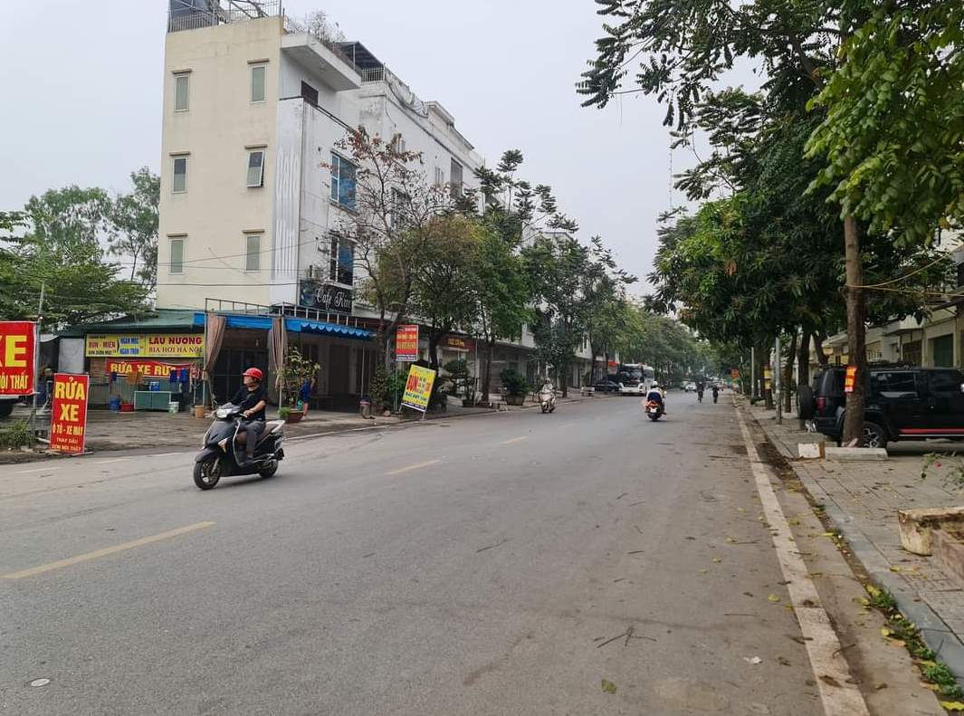 Cần bán Văn phòng dự án Khu đô thị mới Văn Phú, Diện tích 90m², Giá 11.48 Tỷ 2