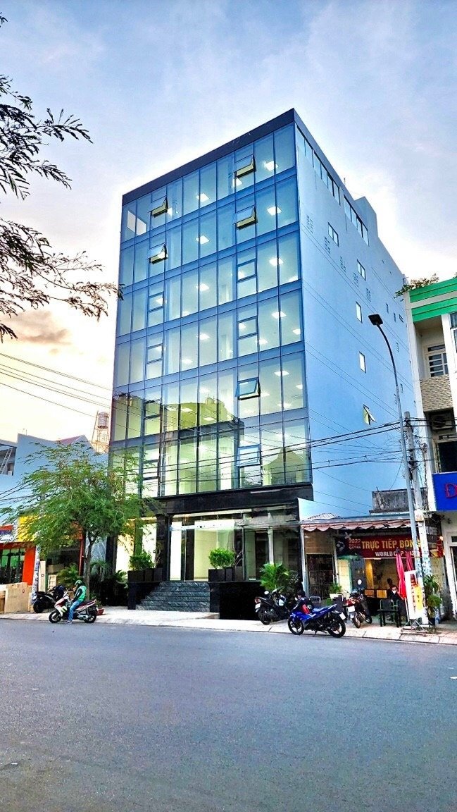 Cho thuê Văn phòng đường Phạm Văn Bạch, Phường 15, Diện tích 325m², Giá 265 Nghìn/m²/tháng