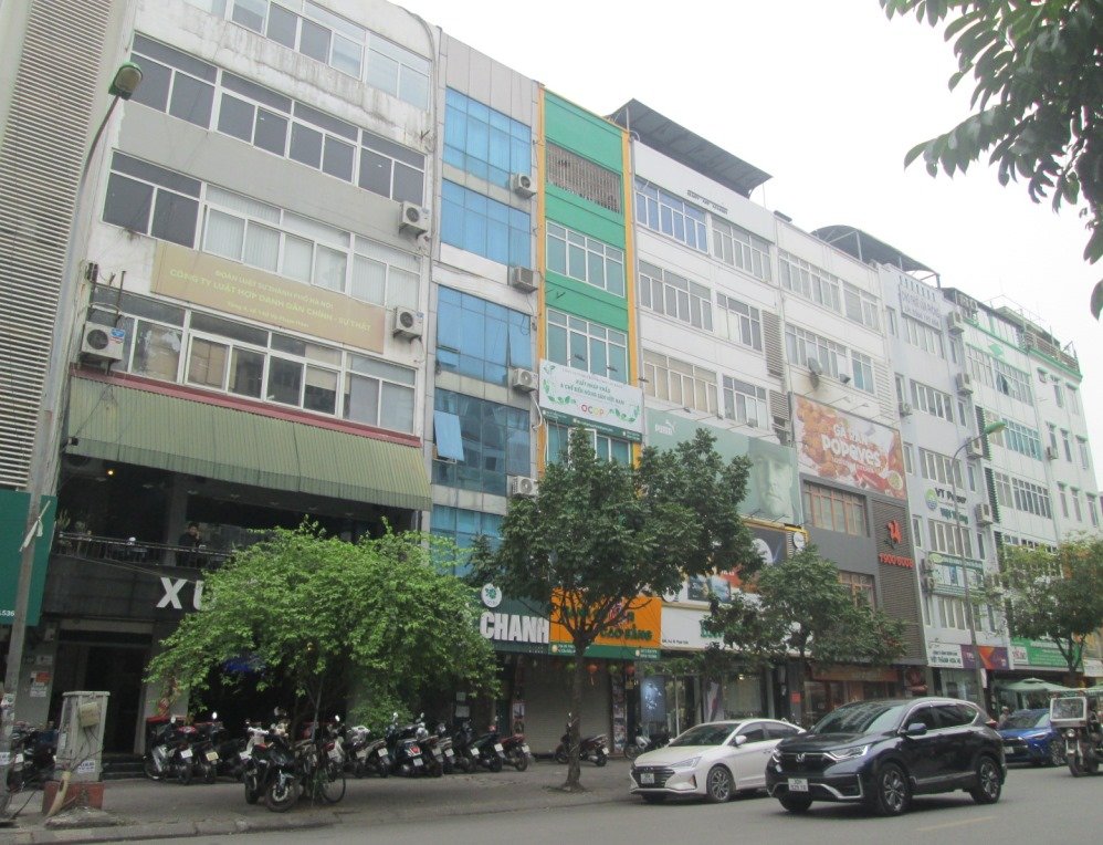 Tommy Vũ bán gấp nhà mặt phố Vũ Phạm Hàm gần phố Trung Hòa, MT 6m, 50m2 chỉ 26.38 tỷ. 0989.62.6116