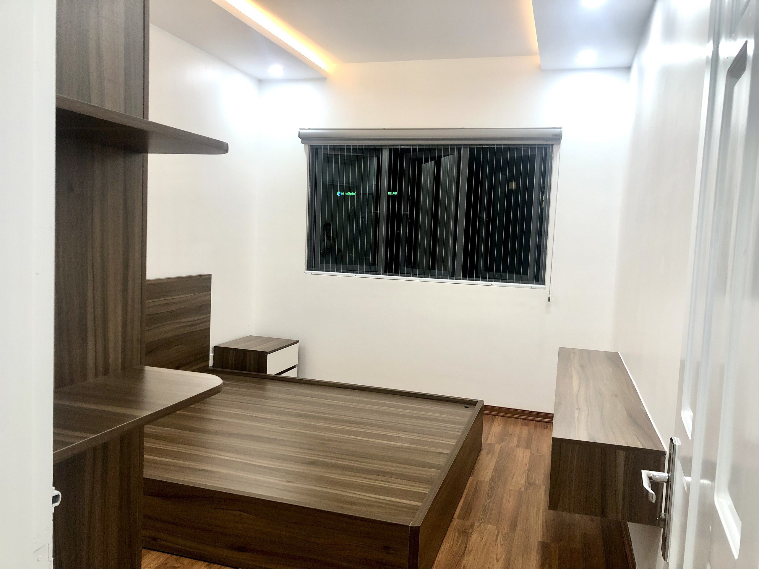 Chính chủ bán căn 3PN Mulberry Lane toà C, DT 127m tầng view cao, bán full đồ 3