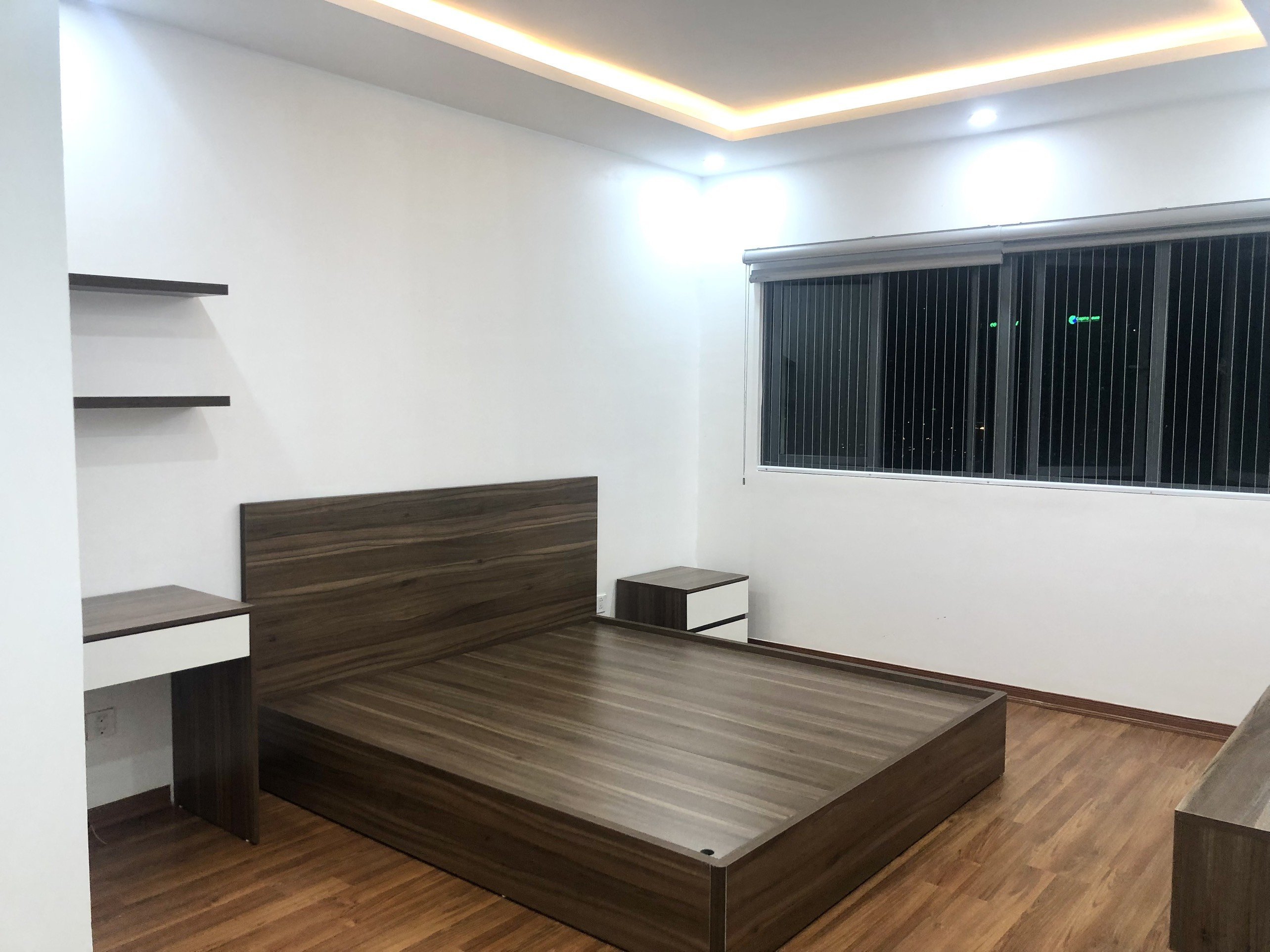 Chính chủ bán căn 3PN Mulberry Lane toà C, DT 127m tầng view cao, bán full đồ 6