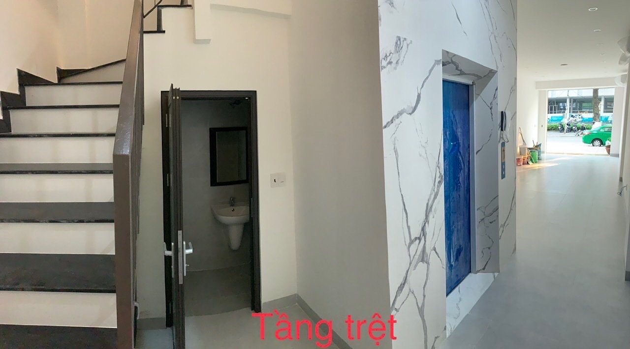 Cho thuê nhà mới 5 tầng trống suốt đường Lê Lợi 2