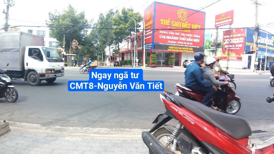 Cho thuê đất mặt tiền kd đường CMT8 tp.Thủ Dầu Một. 220m2. Ngay ngã tư CMT8-Nguyễn Văn Tiết. 4