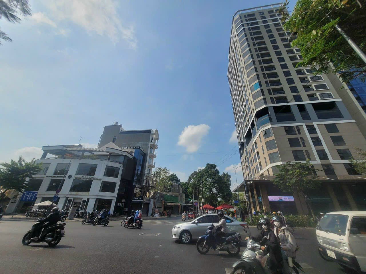 Cần bán Nhà mặt tiền đường Hoàng Văn Thụ, Phường 1, Diện tích 203m², Giá 95 Tỷ 2