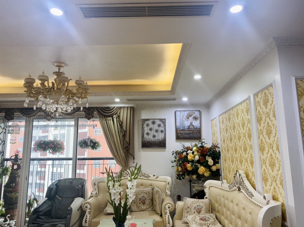 Chủ nhà có việc đột xuất cần bán gấp căn 100m2 view xịn, đủ nội thất Seasons Avenue. 3