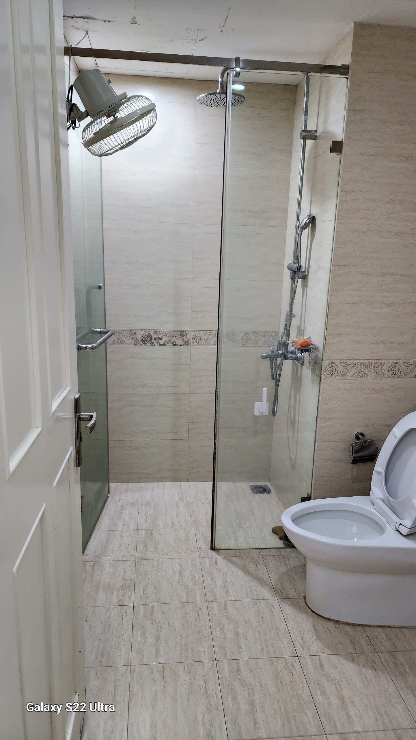 Cần cho thuê căn 90m2, 2PN+2WC, full đồ, tầng trung chỉ 13tr/tháng tại MUL 5