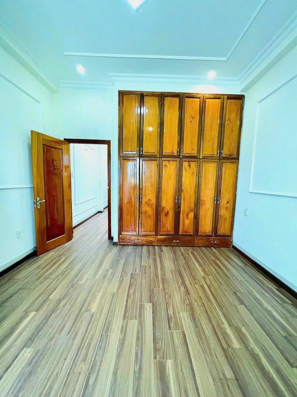 Cần bán Nhà mặt tiền Phường Phú Hữu, Quận 9, Diện tích 54m², Giá 5.850 Tỷ 2