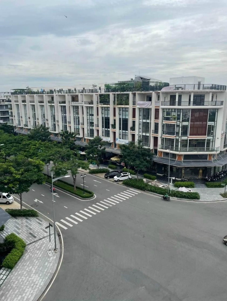 Cho thuê Nhà mặt tiền dự án Khu đô thị Vạn Phúc City, Diện tích 280m², Giá 150 Triệu/tháng 4