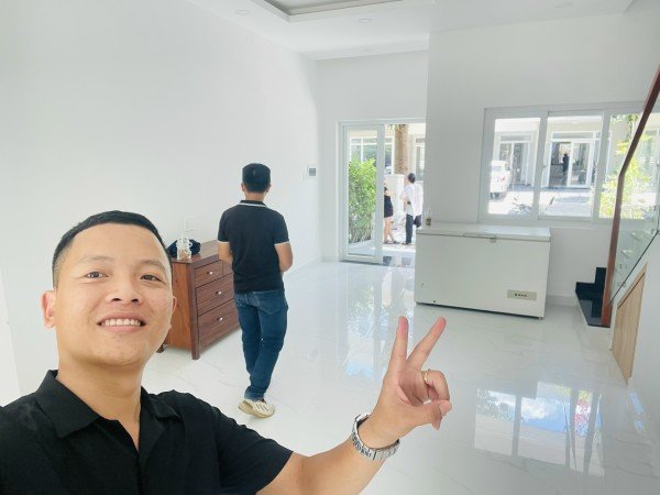 Cho thuê Nhà mặt tiền Phường Phước Long B, Quận 9, Diện tích 1500m², Giá 220 Triệu/tháng 6