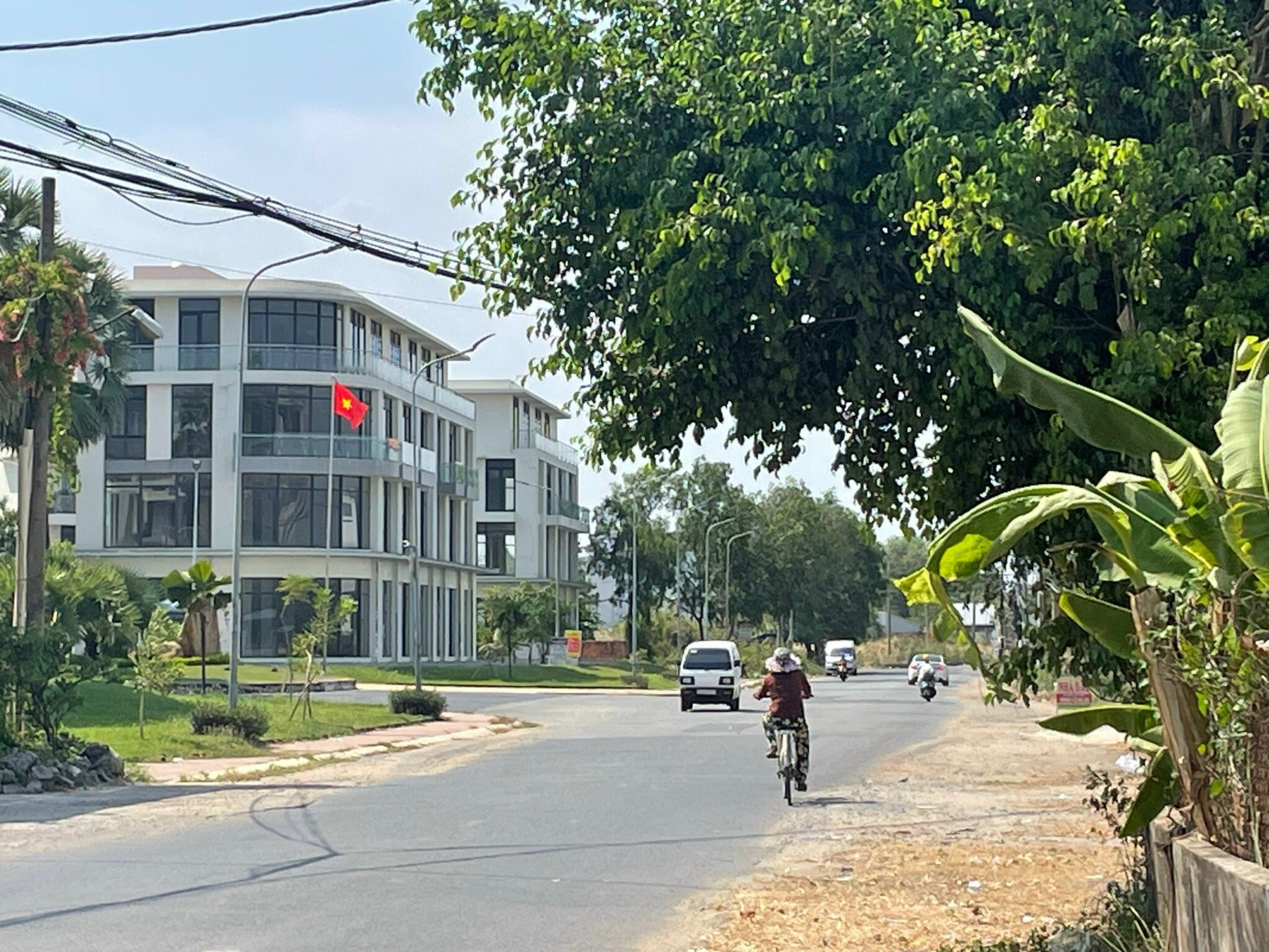 Cần bán Đất Phường Phú Hữu, Quận 9, Diện tích 460m², Giá 17 Tỷ 2