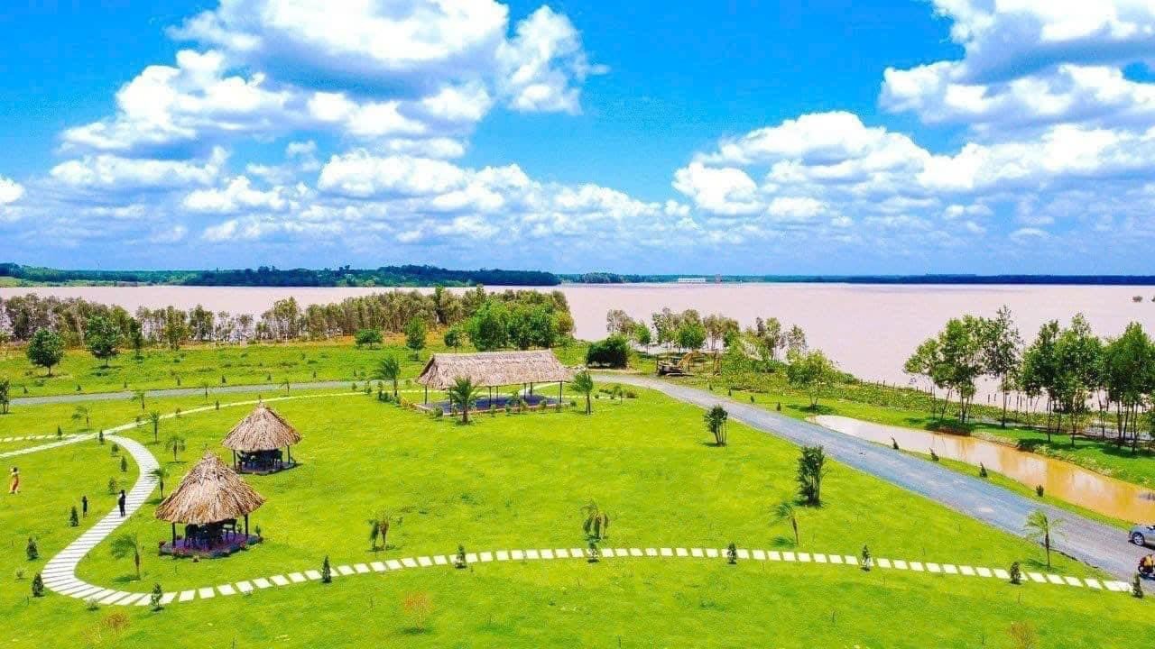 Cần bán Đất đường Quốc Lộ 13, Xã Lộc Quang, Diện tích 1000m², Giá Thương lượng 4