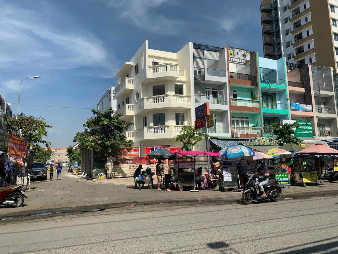 Cần bán Nhà mặt tiền Phường Tăng Nhơn Phú B, Quận 9, Diện tích 175m², Giá Thương lượng