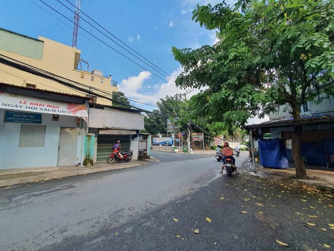 Cần bán Đất đường Lã Xuân Oai, Phường Tăng Nhơn Phú A, Diện tích 278m², Giá 14 Tỷ