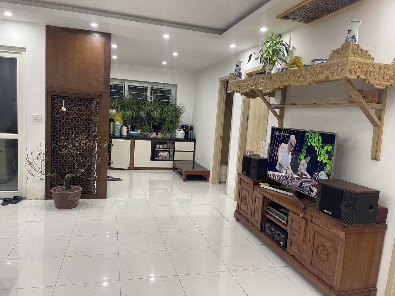 Cần bán gấp căn hộ 3PN view Hồ điều hòa, full nội thất tại KDT Thanh Hà Hà Đông 1