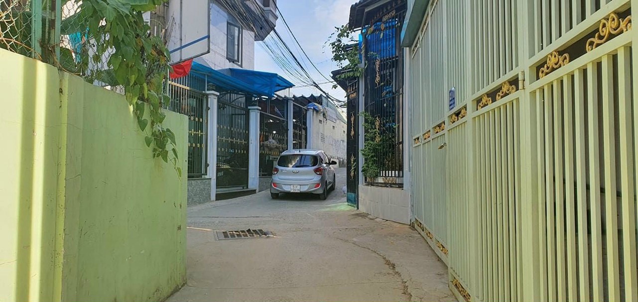 Cần bán Nhà mặt tiền đường Lã Xuân Oai, Phường Long Trường, Diện tích 355m², Giá 23 Tỷ 3