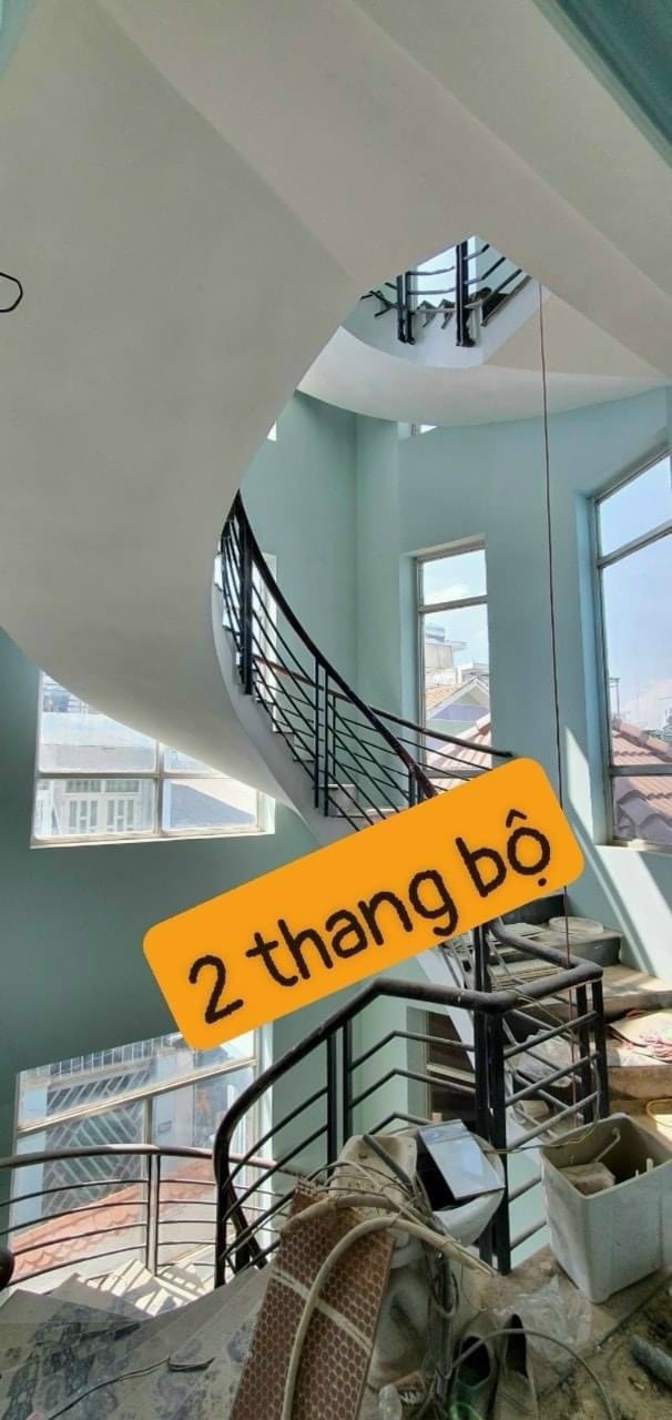Cần bán Nhà mặt tiền đường Lã Xuân Oai, Phường Long Trường, Diện tích 355m², Giá 23 Tỷ 4