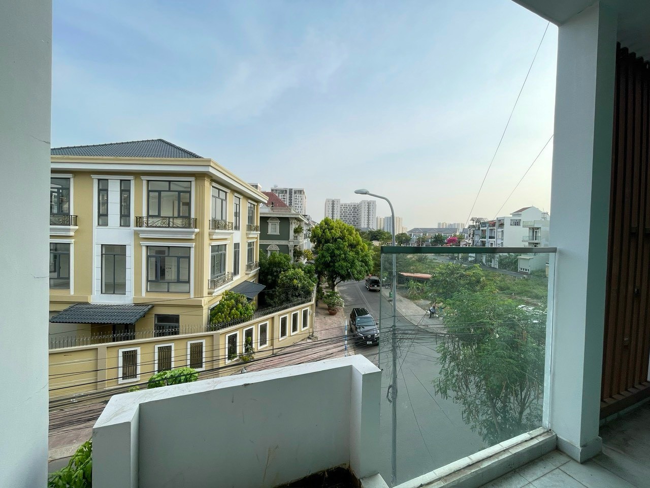 Cần bán Nhà mặt tiền đường Liên Phường, Phường Phú Hữu, Diện tích 90m², Giá 9.8 Tỷ 6