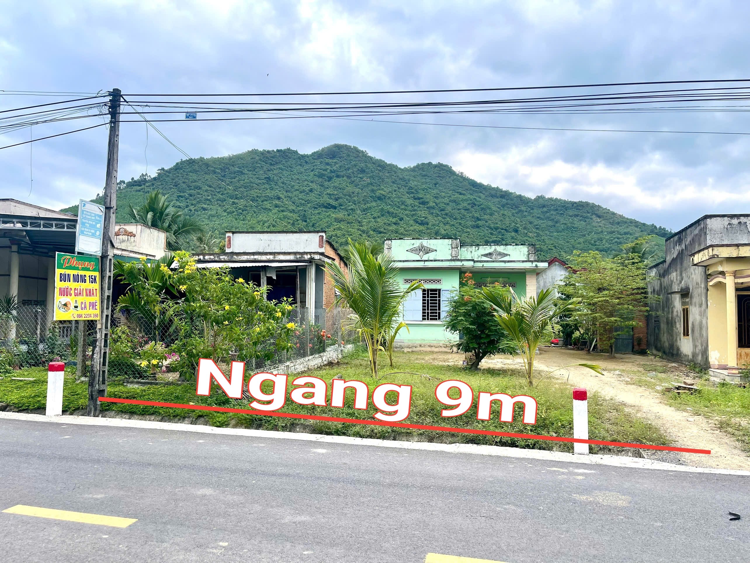 Bán đất mặt tiền Hương Lộ 62 - Diên Tân tặng kèm căn nhà cấp 4 còn chắc chắn