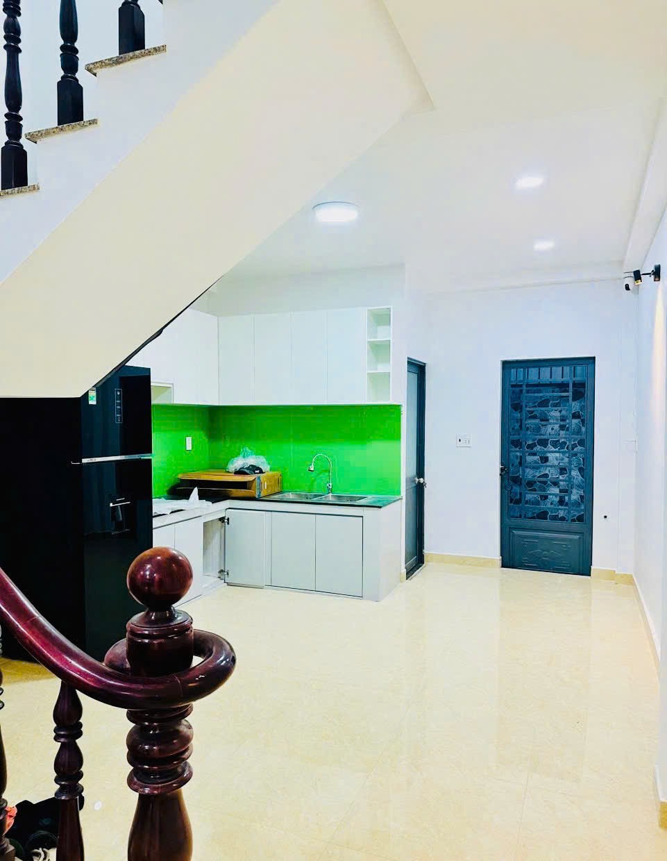 Nhà phố hiện đại, 56m², ngang rộng 5,3m, 1 trệt 2 lầu, Lê Văn Việt, gần Ngã tư Thủ Đức, giá 6,3 tỷ 4