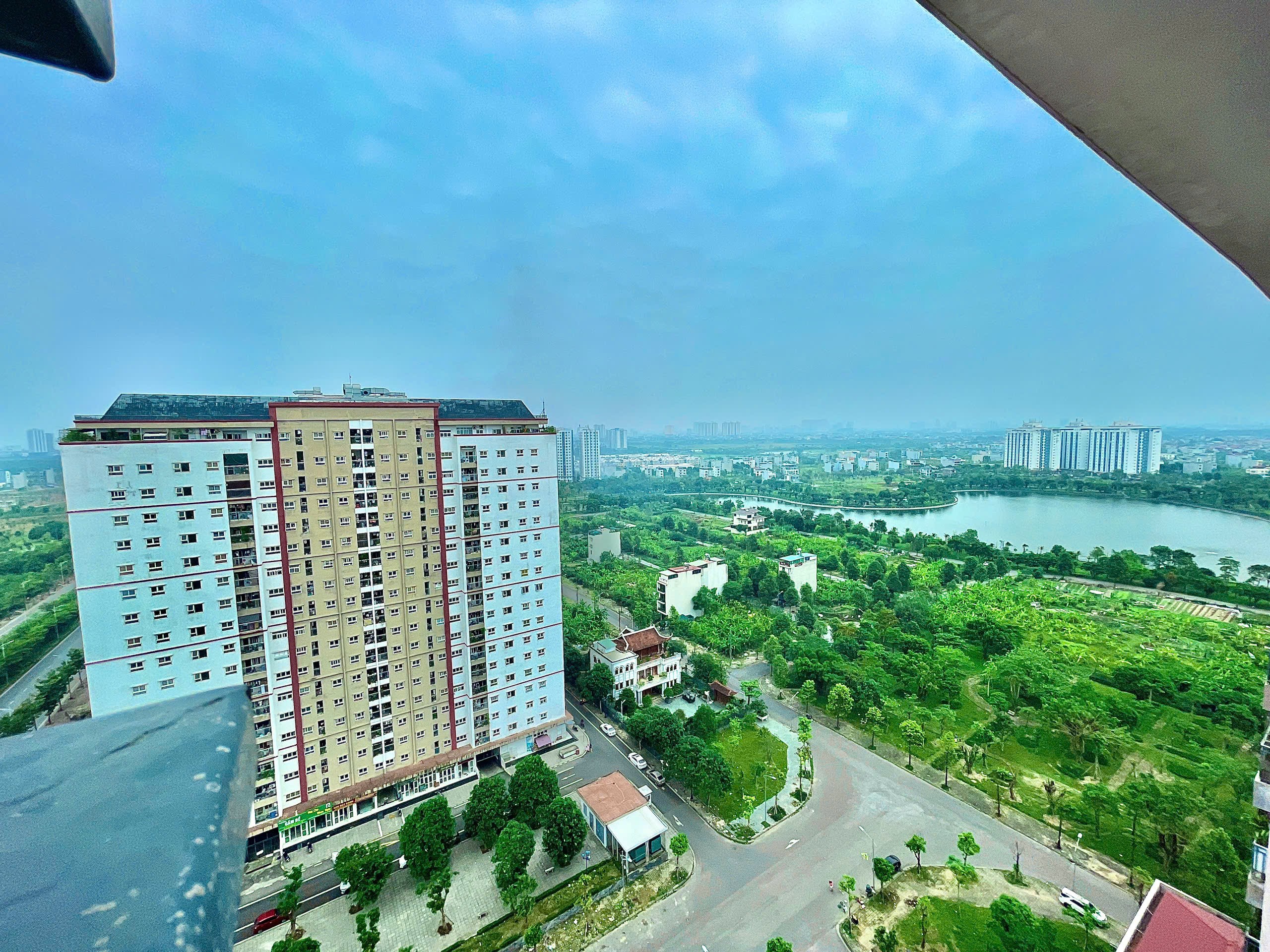 Chính chủ gửi bán căn hộ 68m2 tầng 19 view cực thoáng, full nội thất mới tại KDT Thanh Hà Cienco 5 5