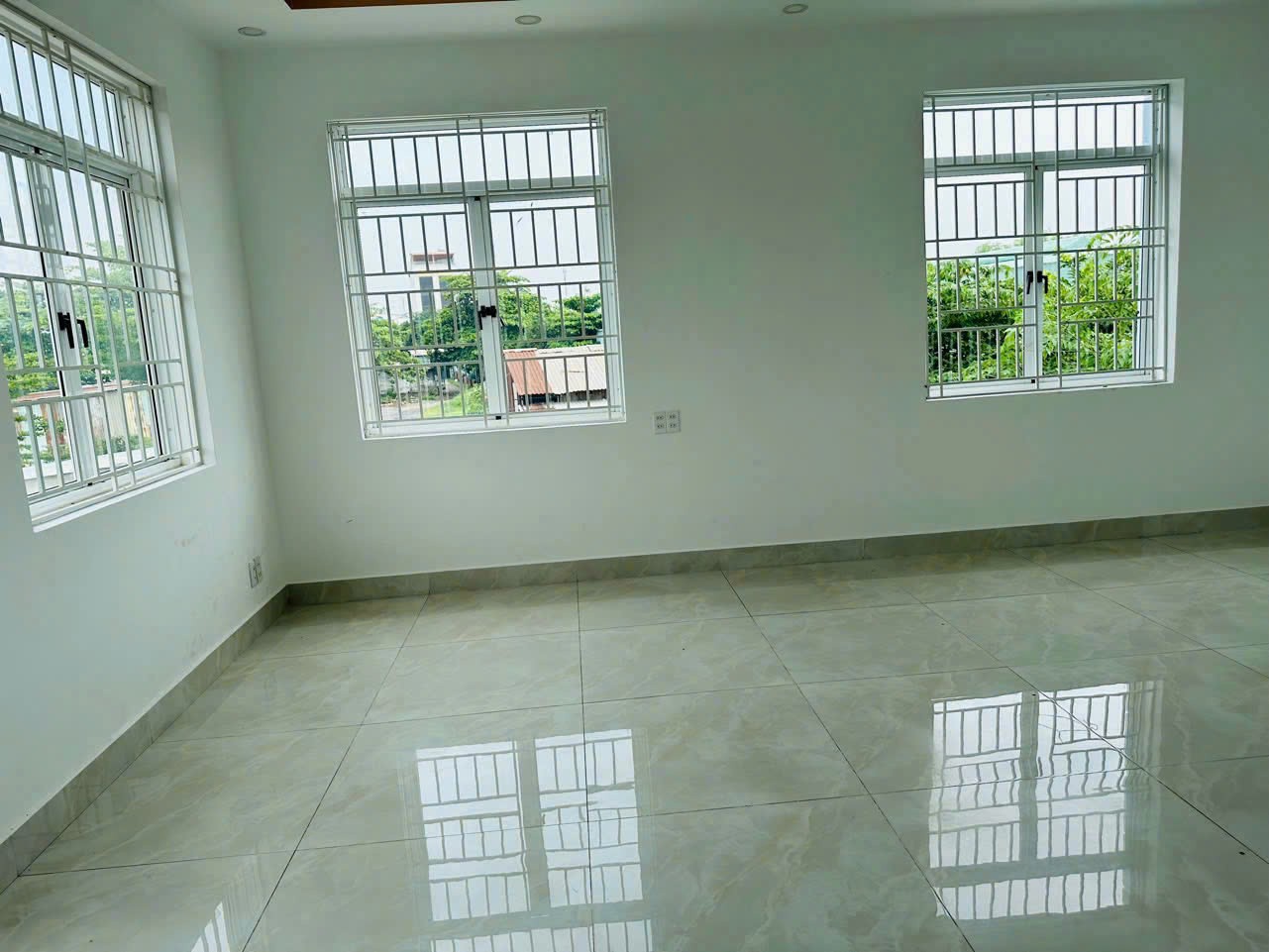 Cho thuê Biệt thự Phường Phước Long B, Quận 9, Diện tích 240m², Giá 28 Triệu/tháng 7