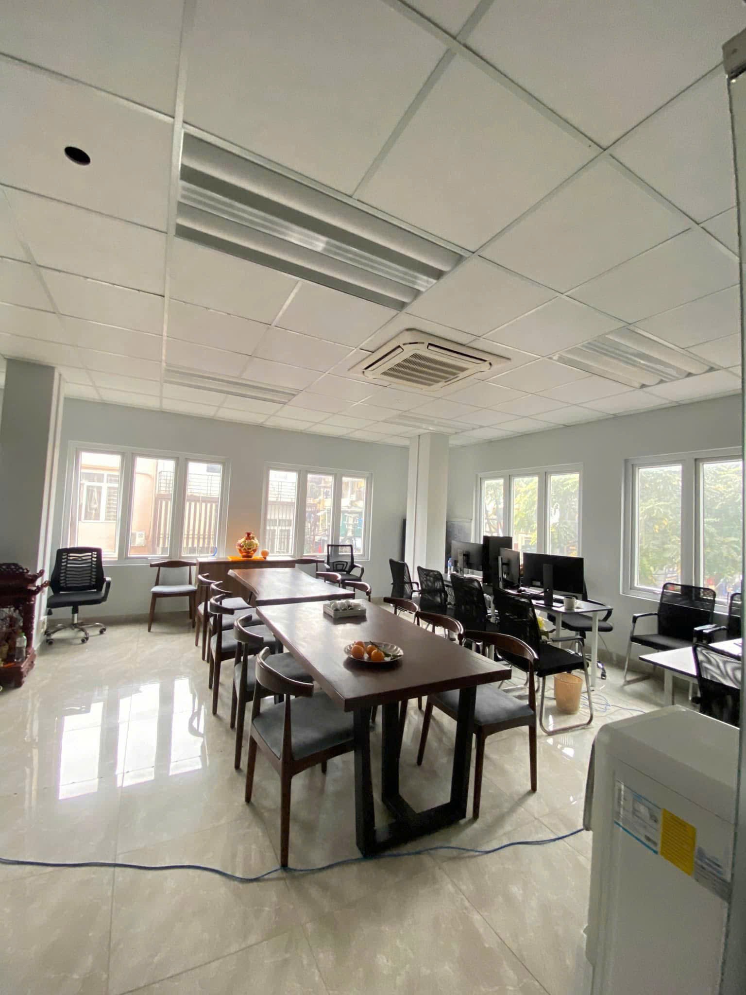 Cần bán Nhà mặt tiền đường Nguyễn Văn Tuyết, Phường Trung Liệt, Diện tích 80m², Giá 40 Tỷ 4