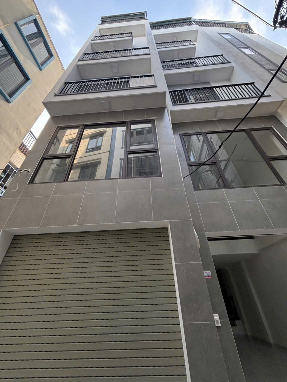 BÁN NHÀ PHỐ TRẠM 6 TẦNG NGAY CẠNH CẦU VĨNH TUY - NGÕ CỰC NÔNG.