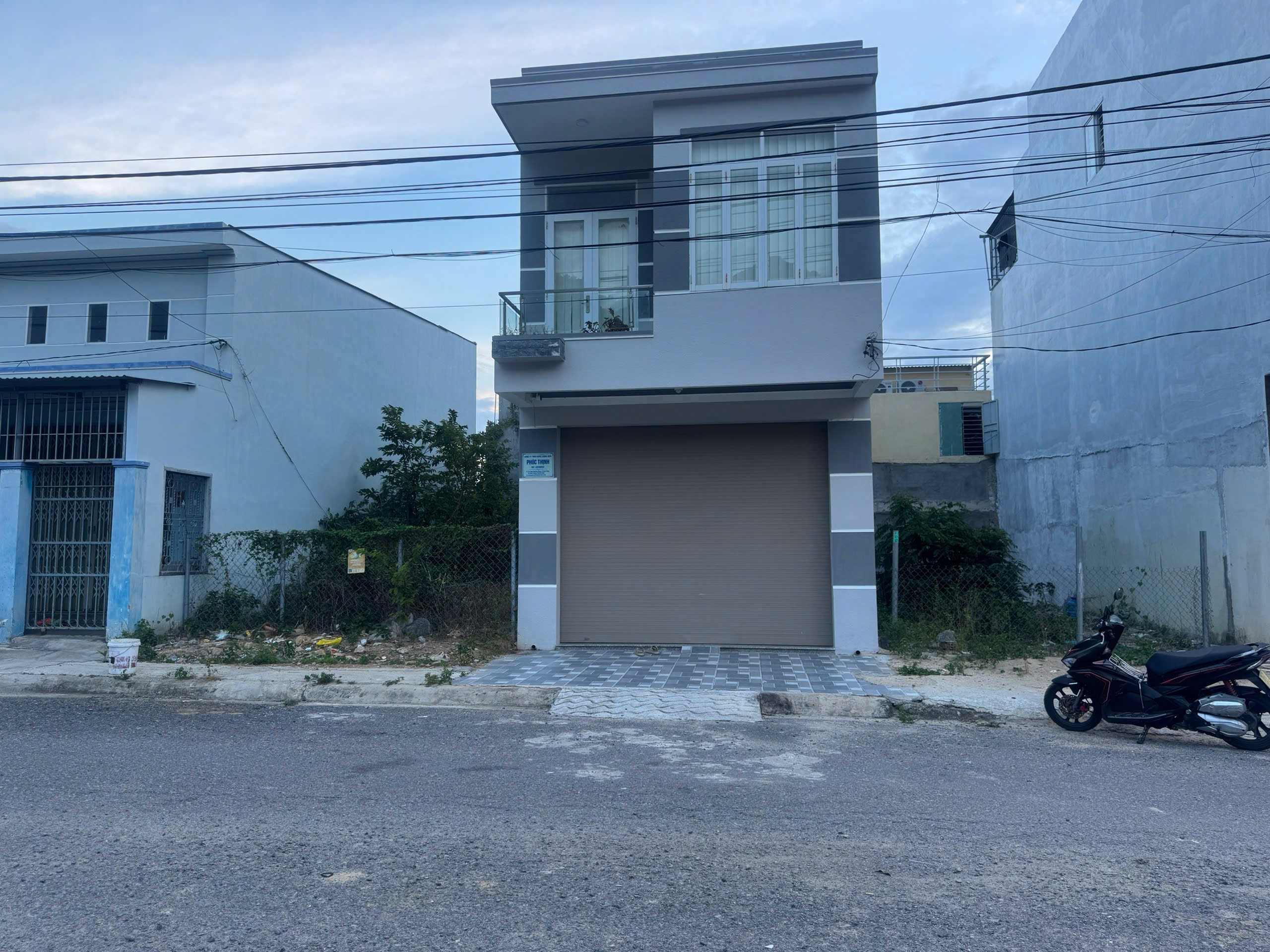 BÁN NHÀ 2 TẦNG MẶT TIỀN TRIỆU QUANG PHỤC, KDC ĐƯỜNG ĐỆ, VĨNH HÒA, GIÁ 5,5 TỶ