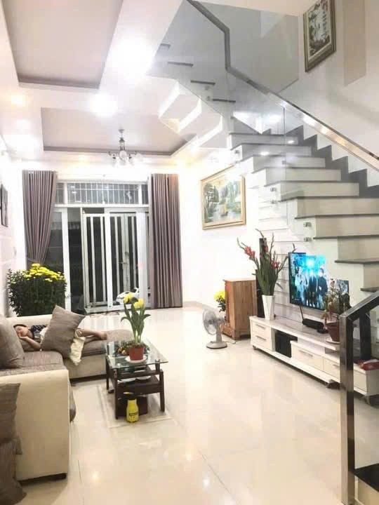 CHO THUÊ NHÀ HẺM XE TẢI ĐINH THỊ THI VẠN PHÚC CITY. 4M x 16M Trệt 2Lau Giá 14TR 2