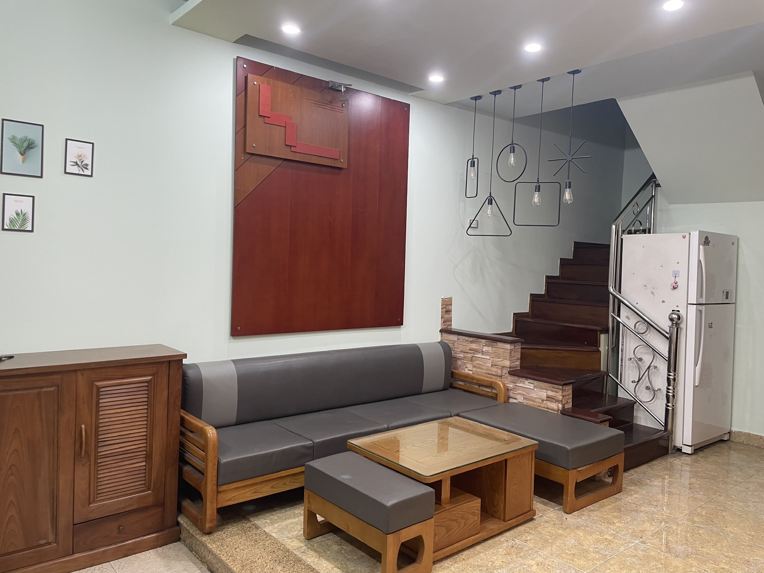 Cho thuê nhà 4 tầng tại Ngõ 639 Hoàng Hoa Thám, Ba Đình. Kinh doanh online hoặc ở. Chỉ 14tr
