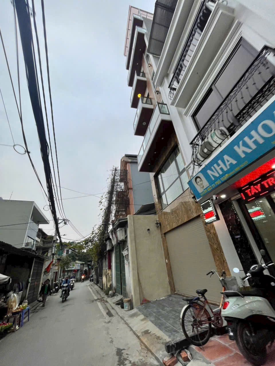 Bán nhà Phố Trạm - Long Biên. Cạnh Cầu Vĩnh Tuy - Siêu thị Aeon. 56m x 7T. Lh 0965858116