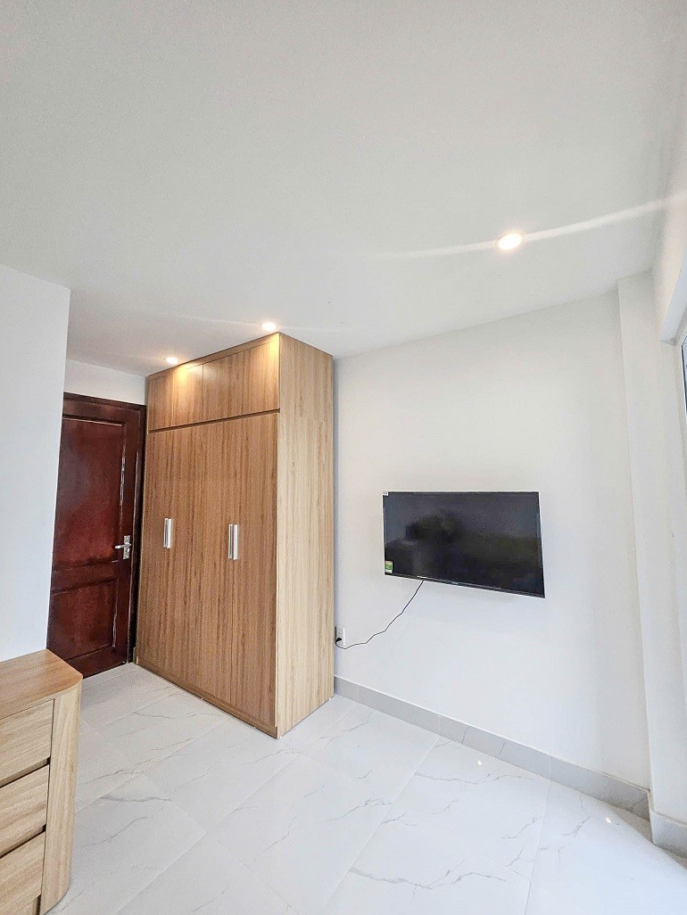 Cho thuê Căn hộ chung cư đường Lạc Long Quân, Phường Nhật Tân, Diện tích 36m², Giá 8.3 Triệu/tháng