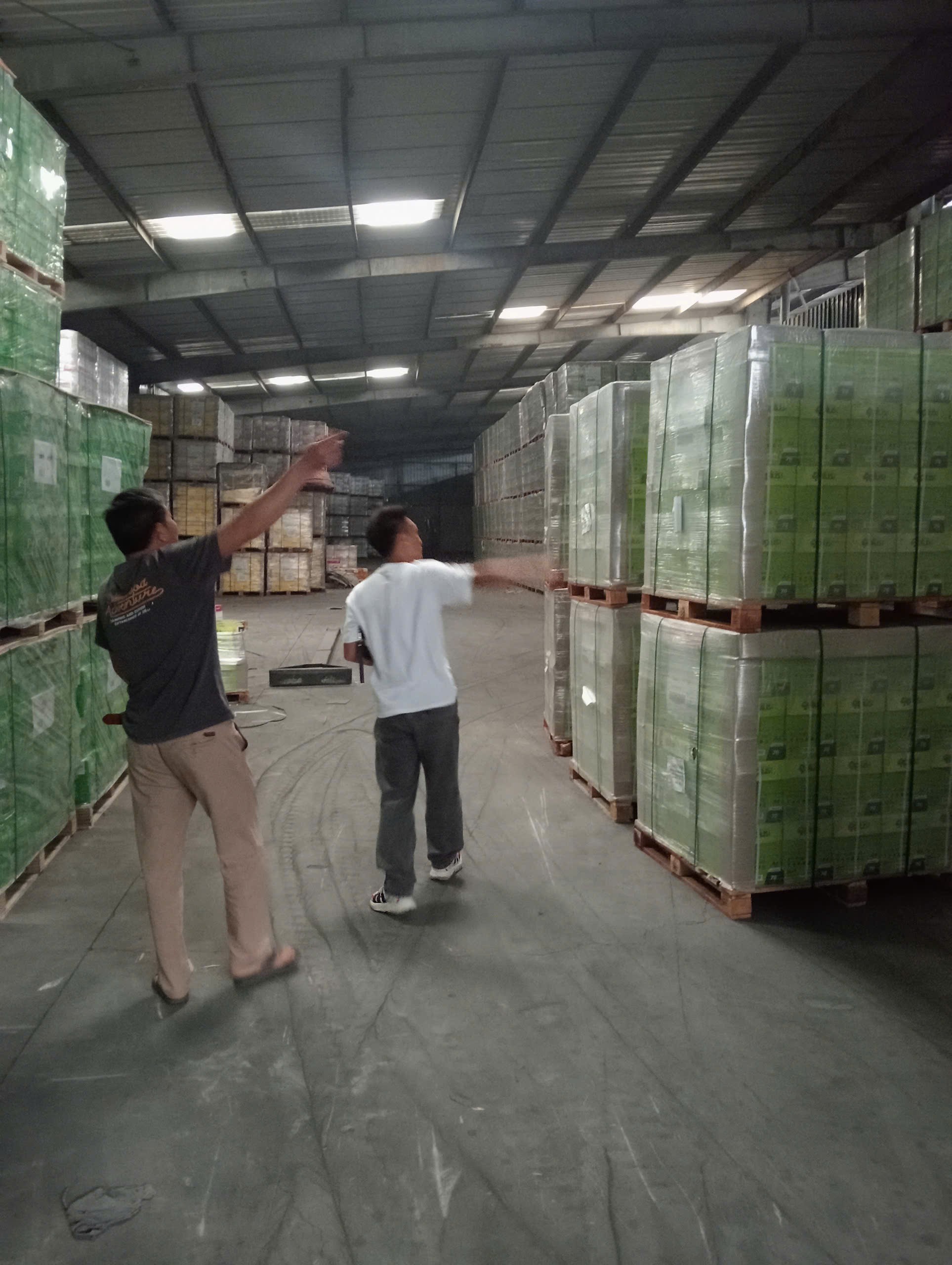 [CHO THUÊ] 1200m² KHO XƯỞNG KCN Quang Minh. PCCC Vòng Ngoài. Container Đỗ Cửa 2