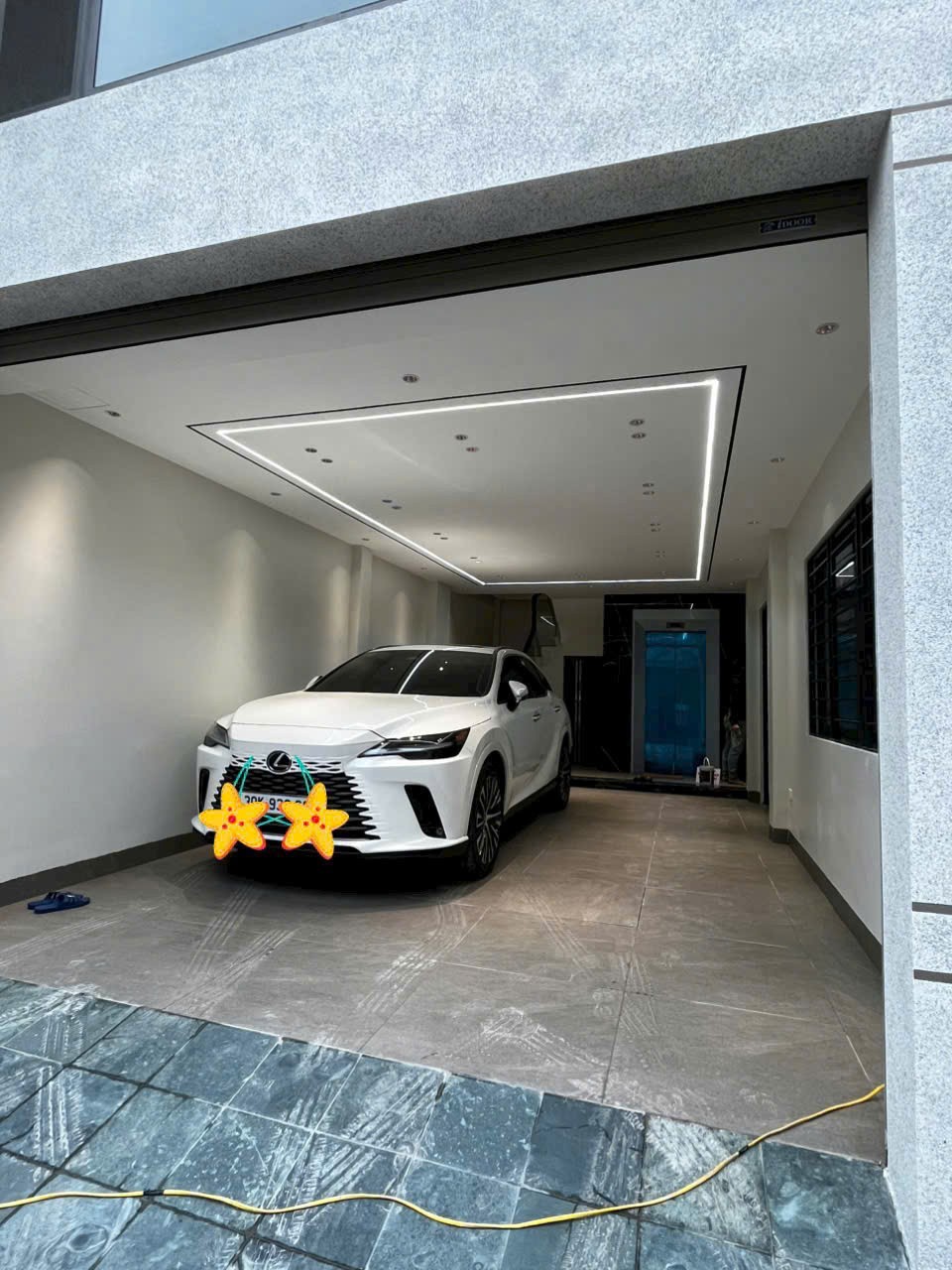 Bán nhà ngay Phố Ẩm Thực Long Biên. Gara 2 ô tô, Đường thông bàn cờ, 52m x 6T. 2